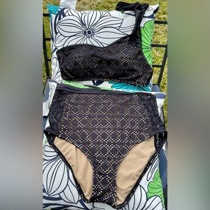 Becca 2 piece bikini set- size Medium